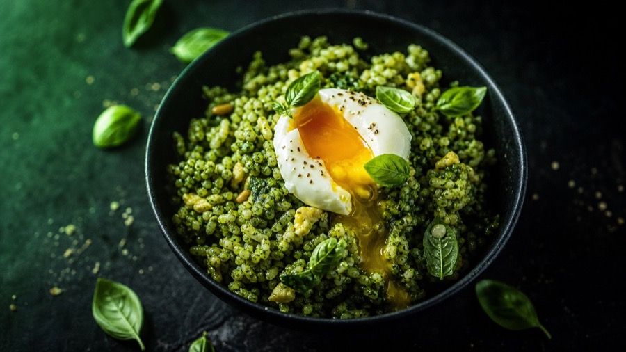 Pesto egg fried rice
